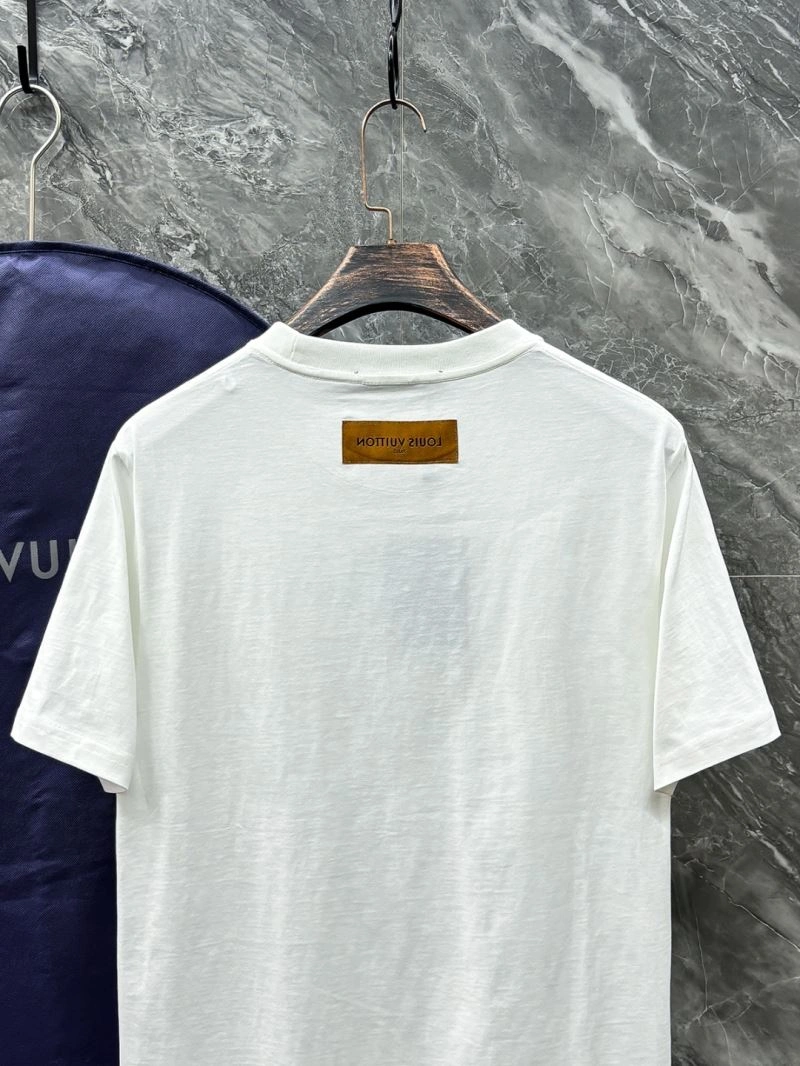 Seasonal Louis Vuitton T-Shirts 136192