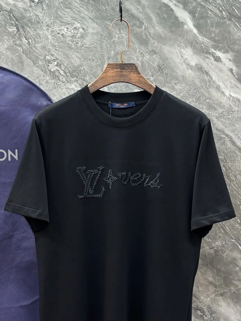 Premium Louis Vuitton T-Shirts 136173