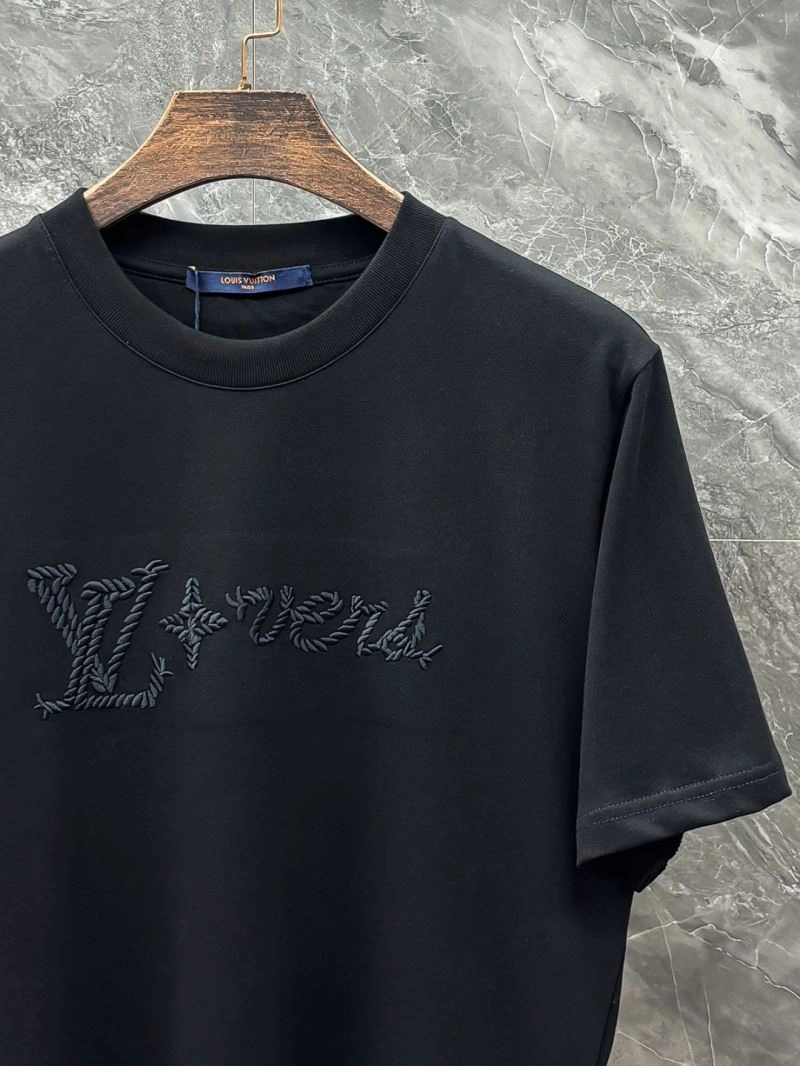Premium Louis Vuitton T-Shirts 136173