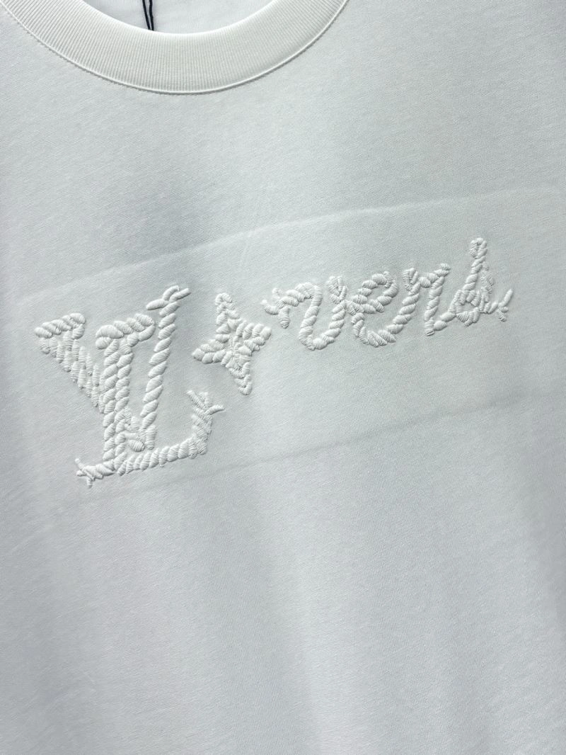 Sleek Louis Vuitton T-Shirts 136201