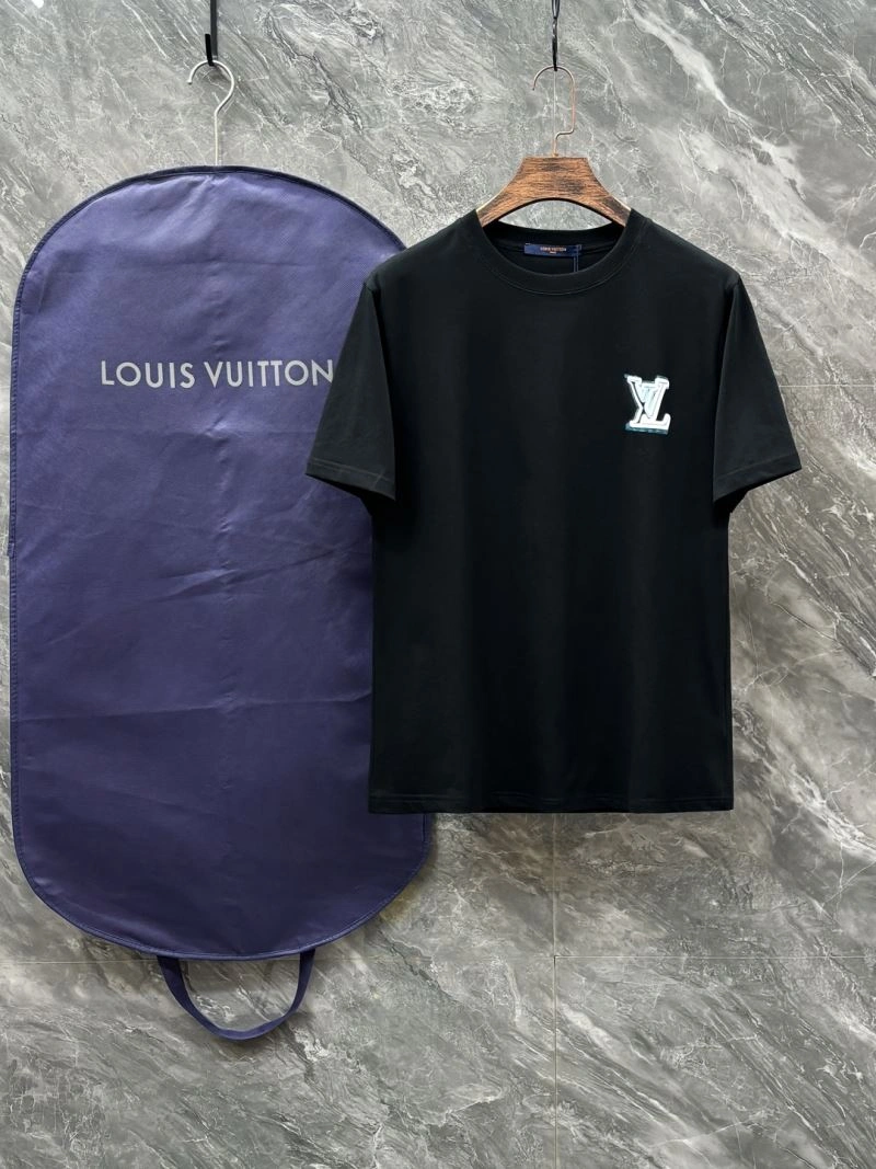Bright Louis Vuitton T-Shirts 136194