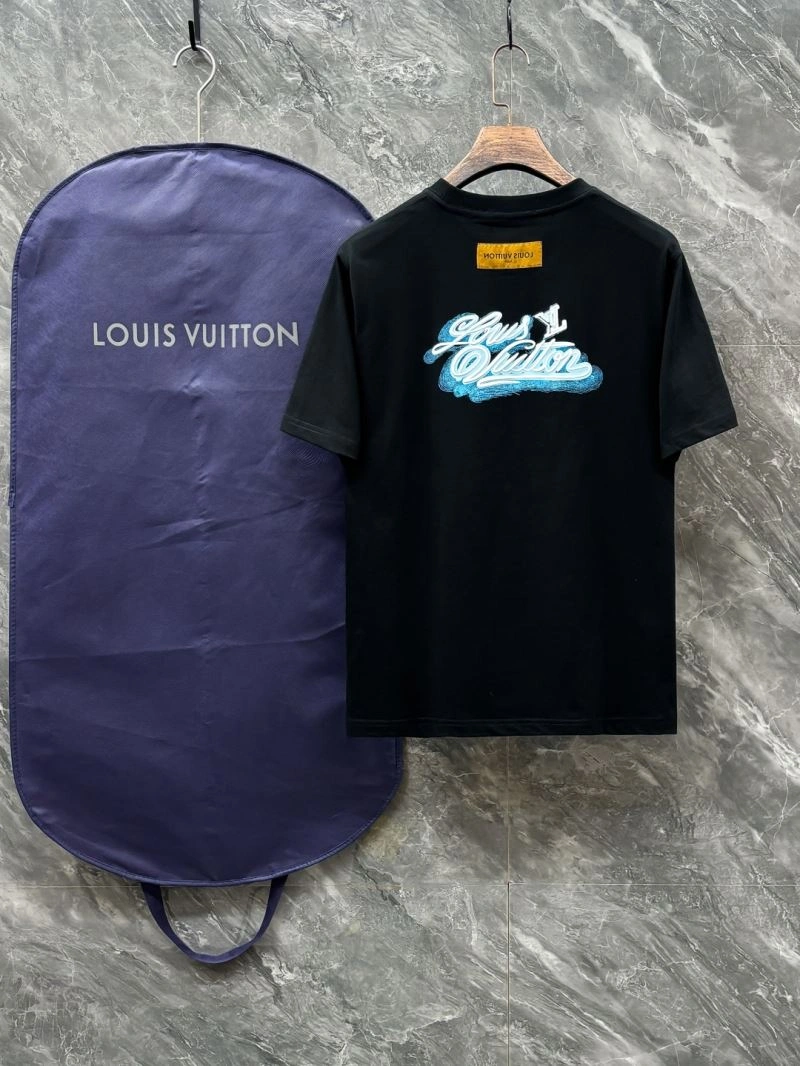 Bright Louis Vuitton T-Shirts 136194