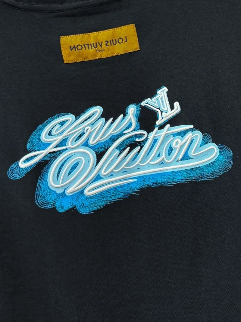 Bright Louis Vuitton T-Shirts 136194