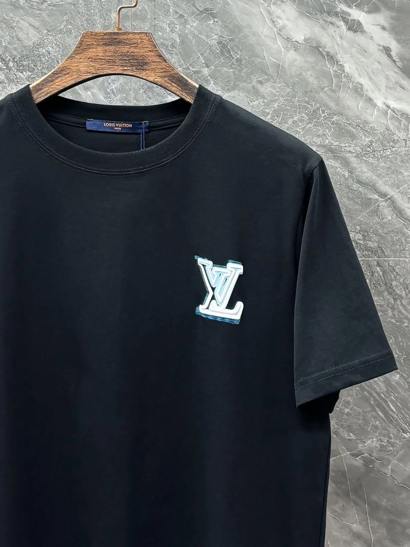 Bright Louis Vuitton T-Shirts 136194