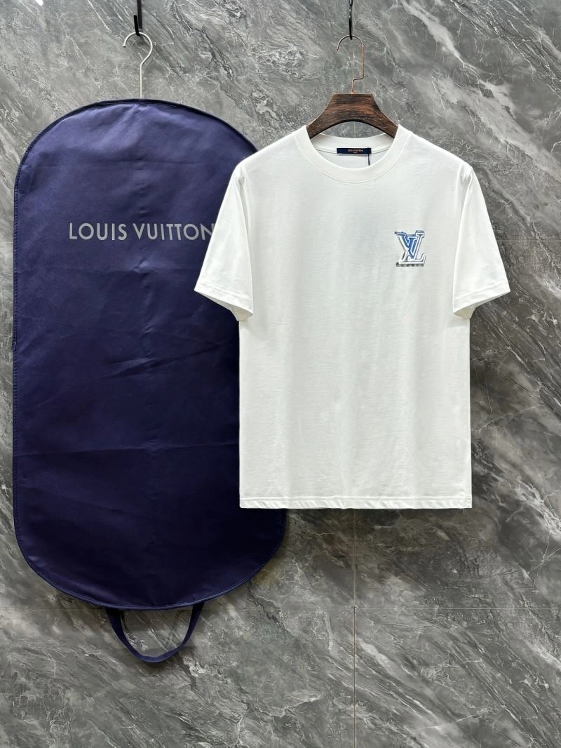 Compact Louis Vuitton T-Shirts 136183