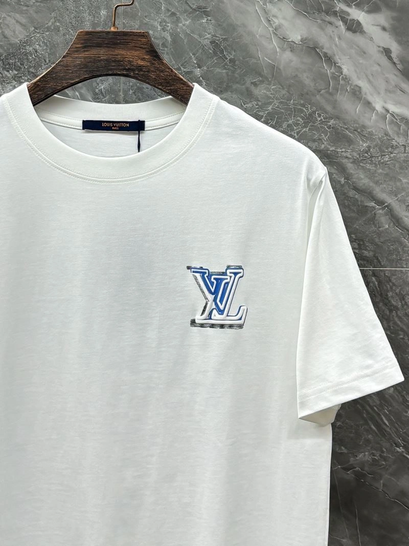 Compact Louis Vuitton T-Shirts 136183