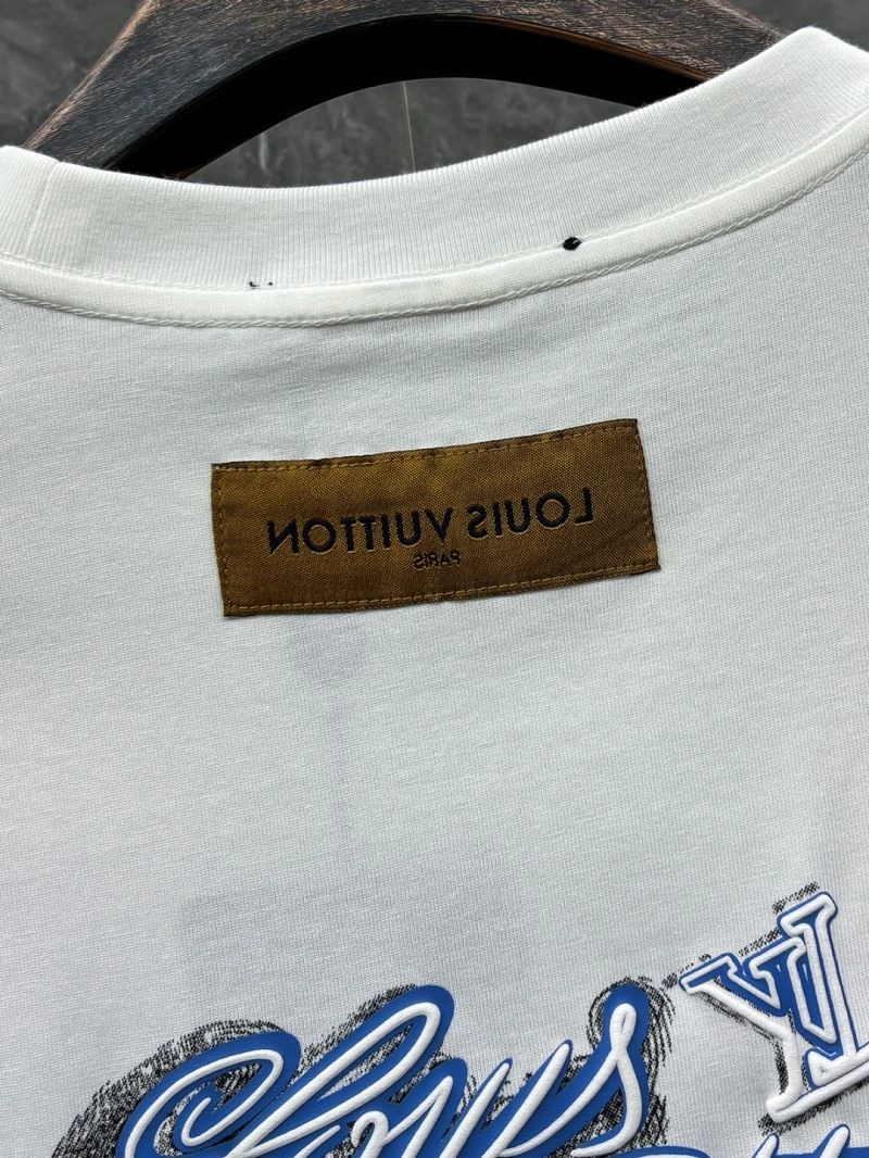Compact Louis Vuitton T-Shirts 136183