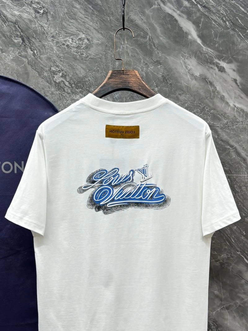 Compact Louis Vuitton T-Shirts 136183
