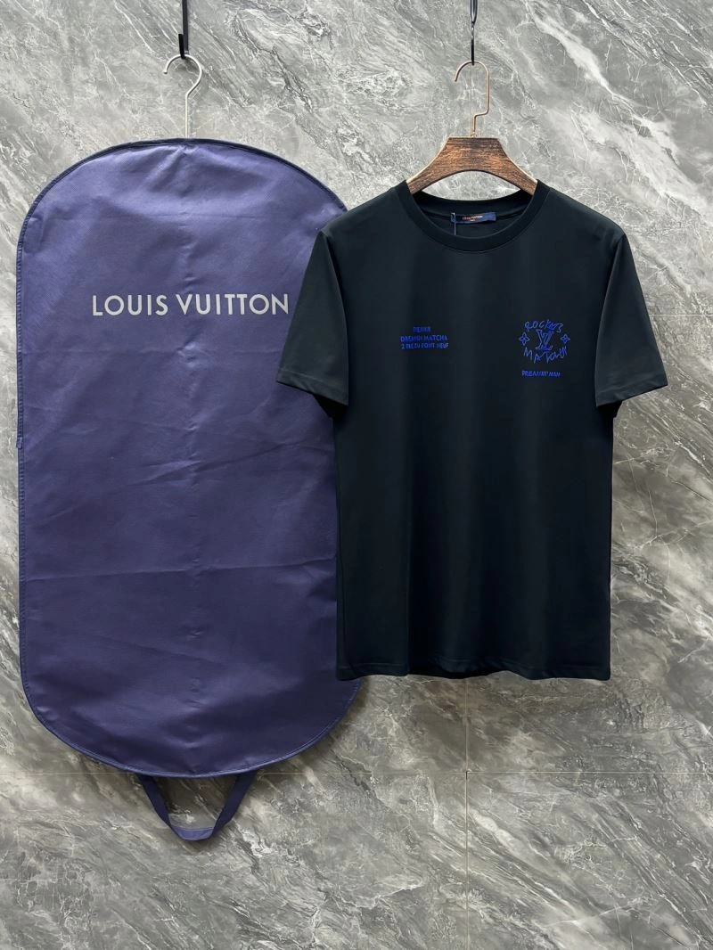Louis Vuitton T-Shirts Functional 136171