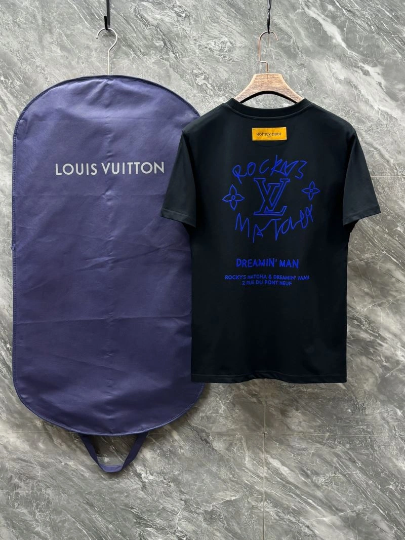 Louis Vuitton T-Shirts Functional 136171