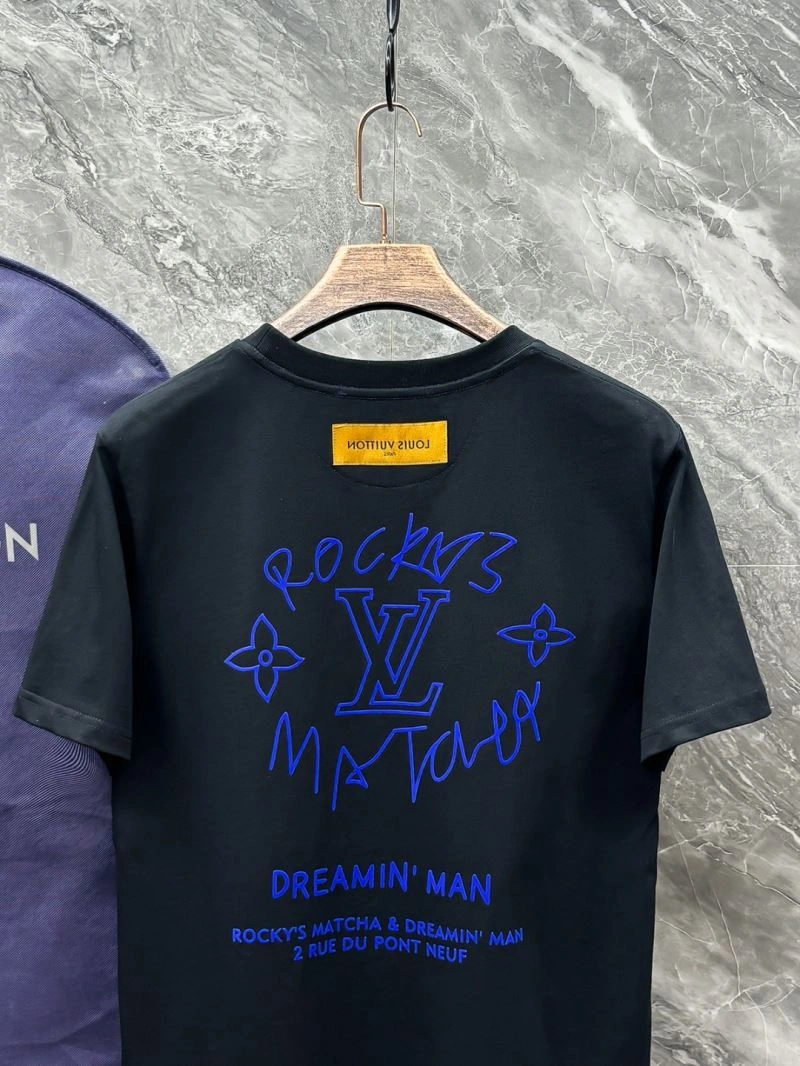 Louis Vuitton T-Shirts Functional 136171