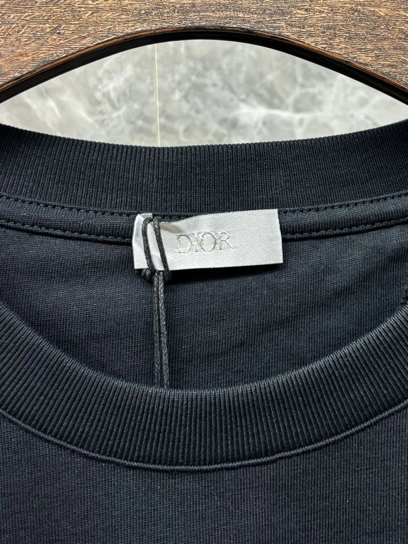 Louis Vuitton T-Shirts Functional 136171