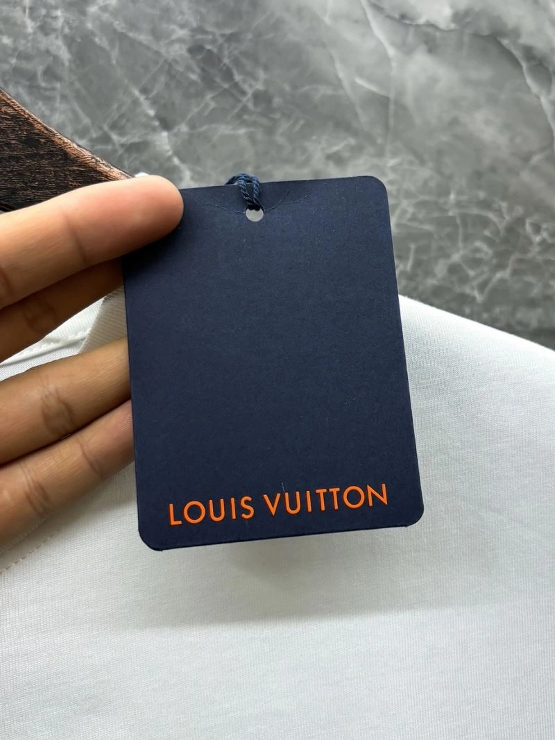 Louis Vuitton T-Shirts Sporty 136178