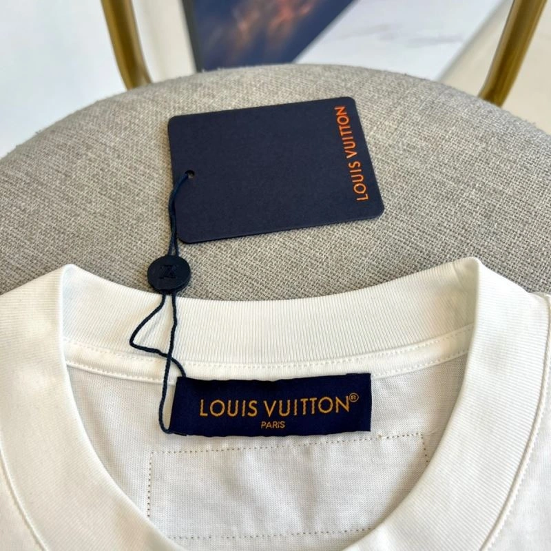 WeatherProof Louis Vuitton T-Shirts 136167