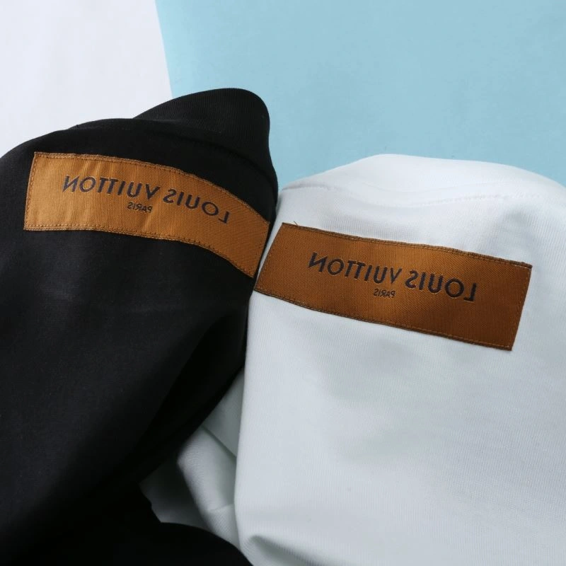 TravelReady Louis Vuitton T-Shirts 136170
