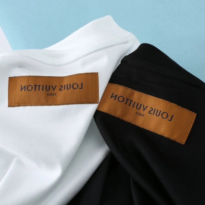 Breathable Louis Vuitton T-Shirts 136164