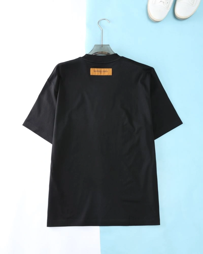 Modern Louis Vuitton T-Shirts 136165