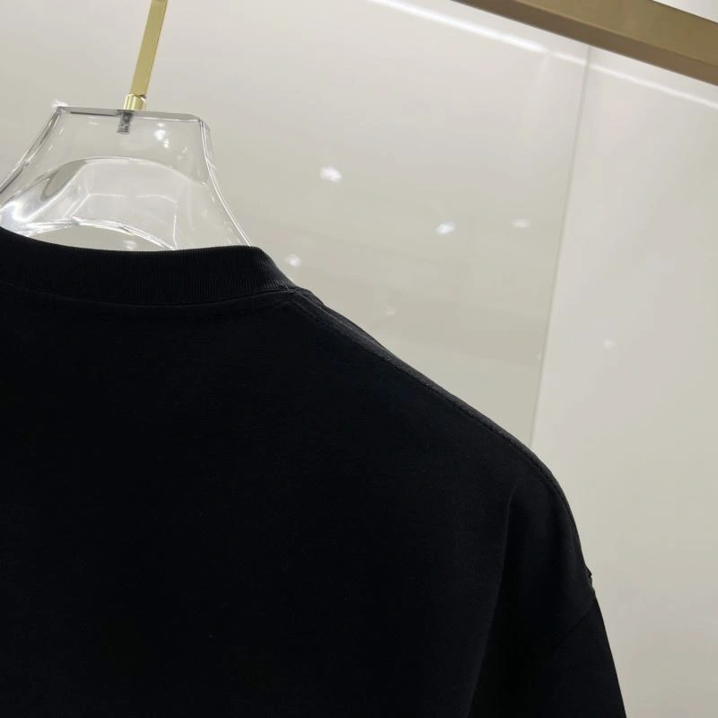 Upgraded Louis Vuitton T-Shirts 136154