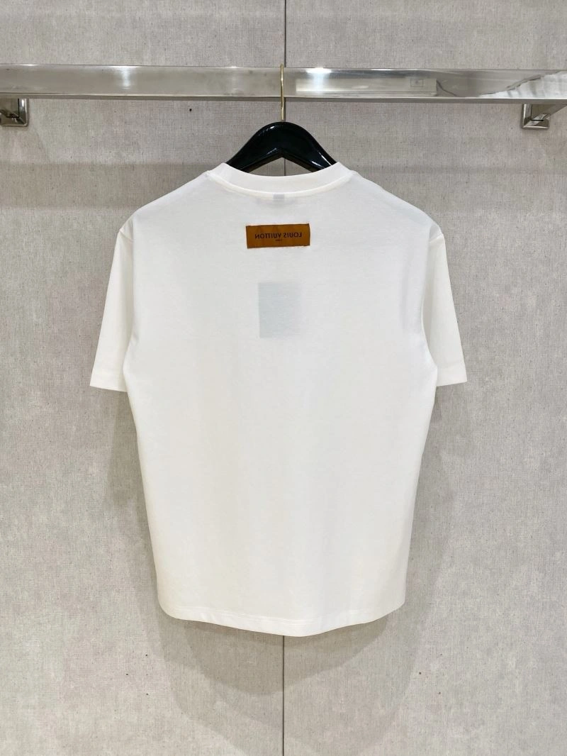 Louis Vuitton T-Shirts Elegant 136149