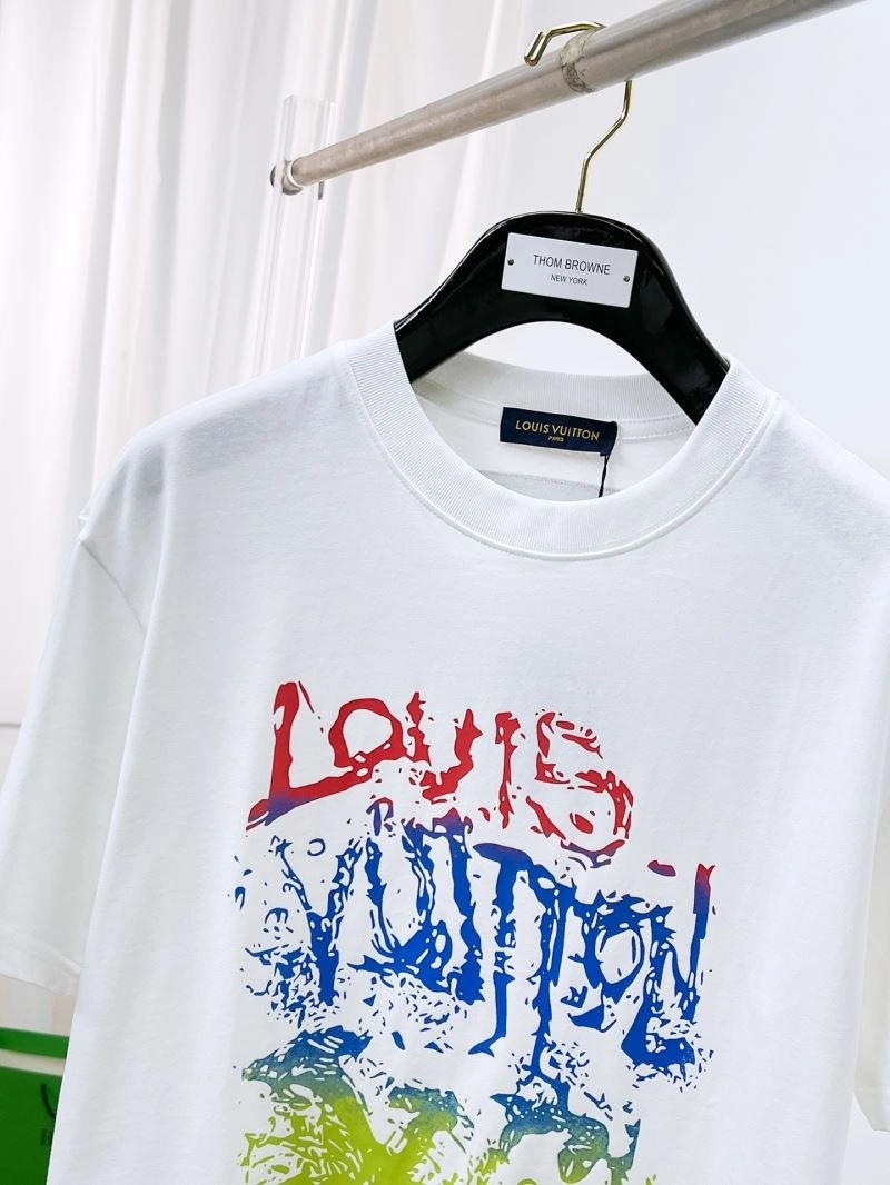 Louis Vuitton T-Shirts Sophisticated 136134