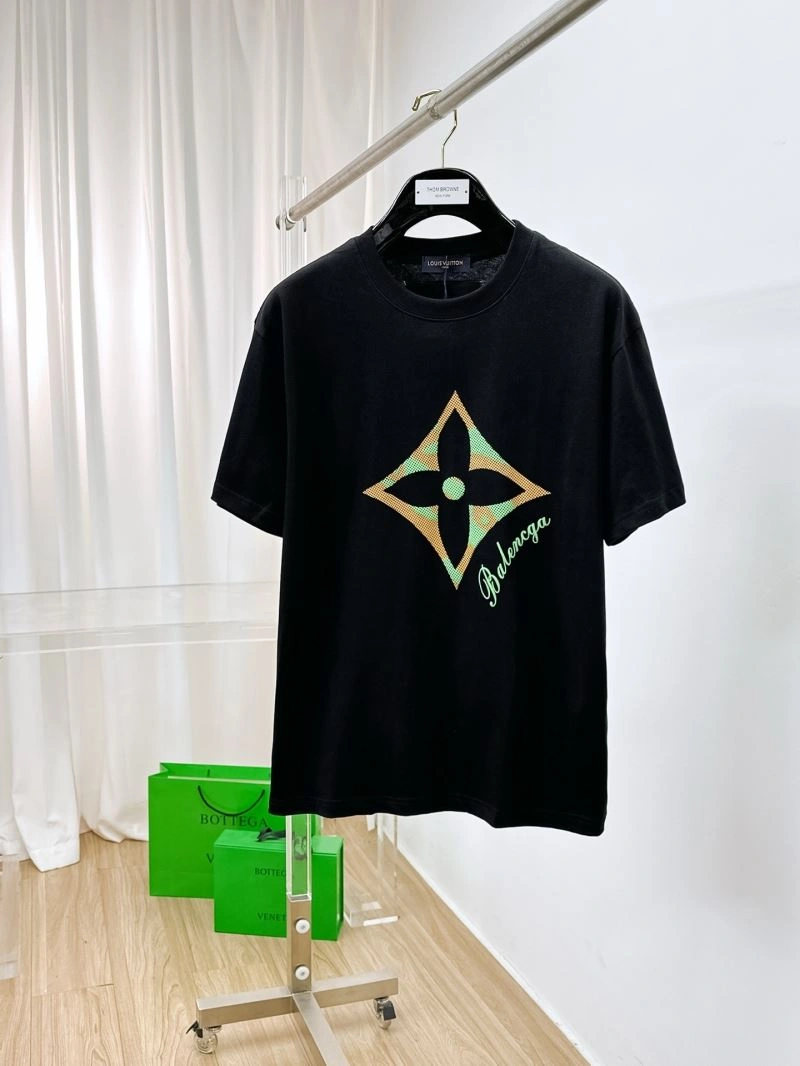 Louis Vuitton T-Shirts Sustainable 136151