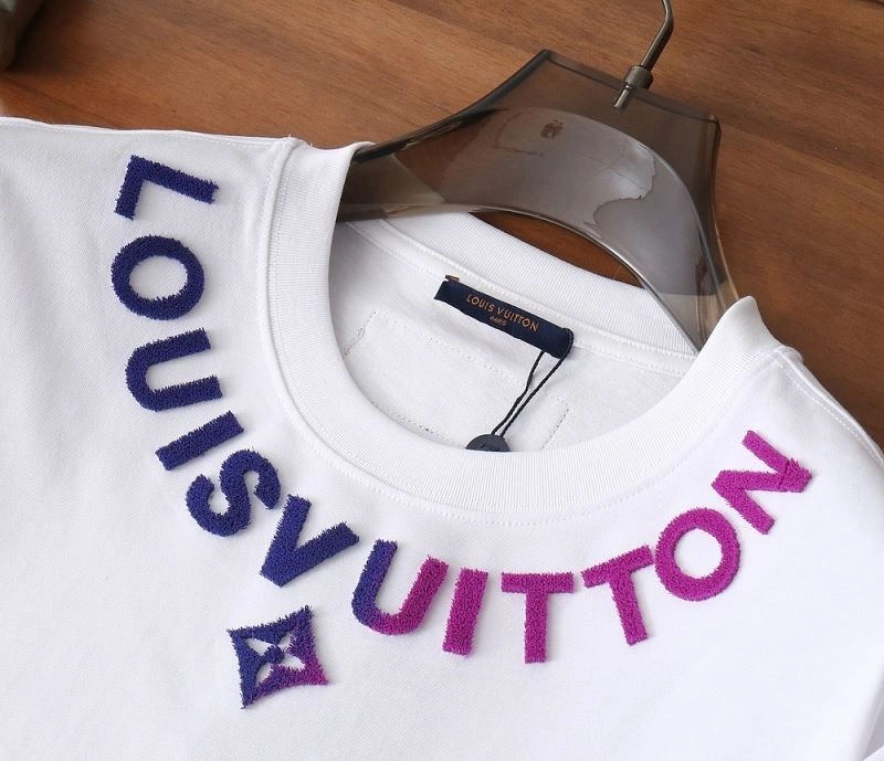 Efficient Louis Vuitton T-Shirts 136136