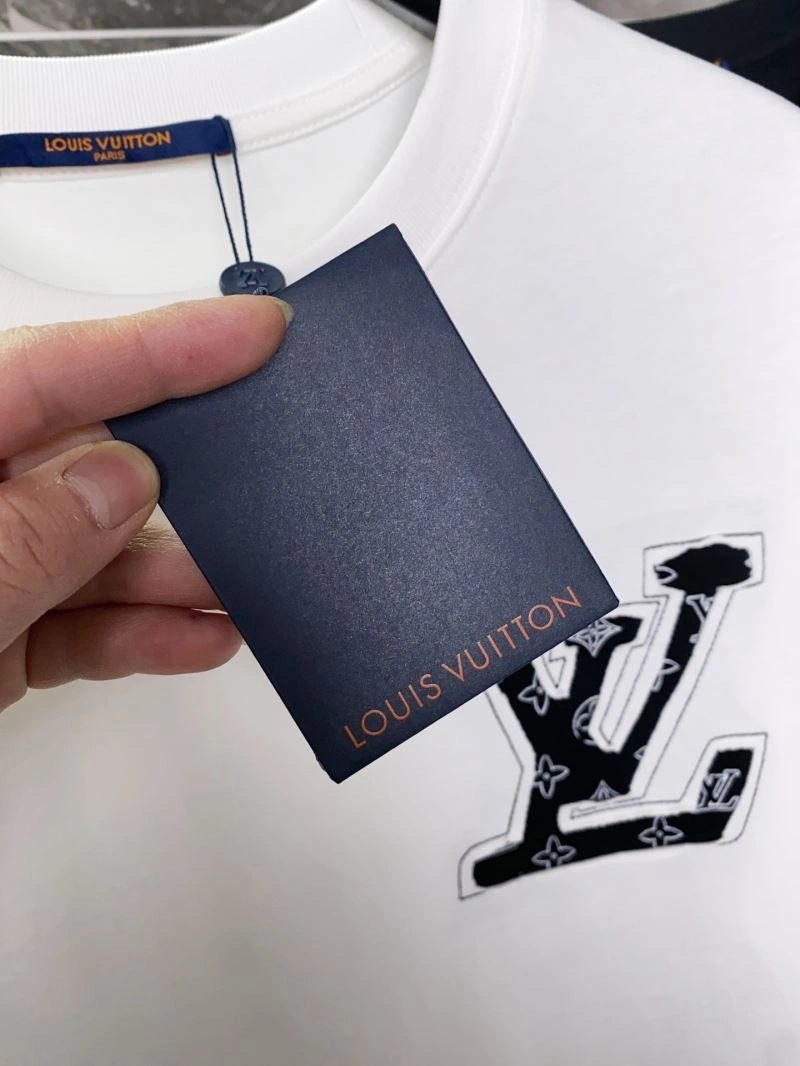 Durable Louis Vuitton T-Shirts 136147