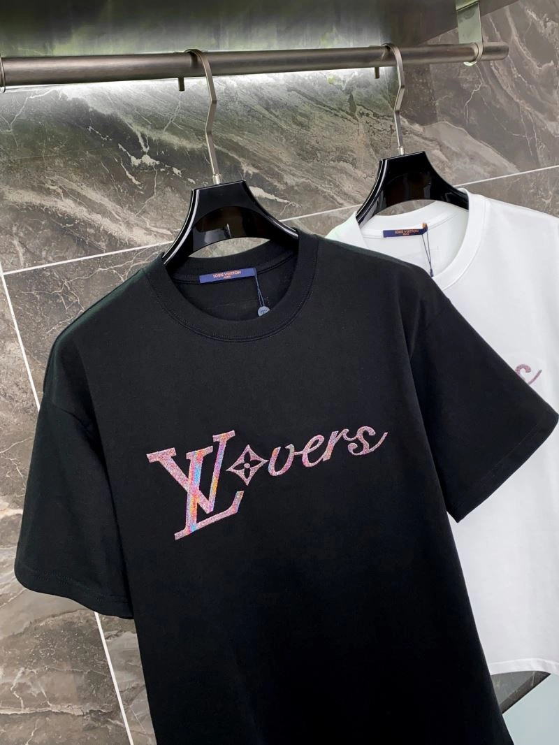 Breathable Louis Vuitton T-Shirts 136150