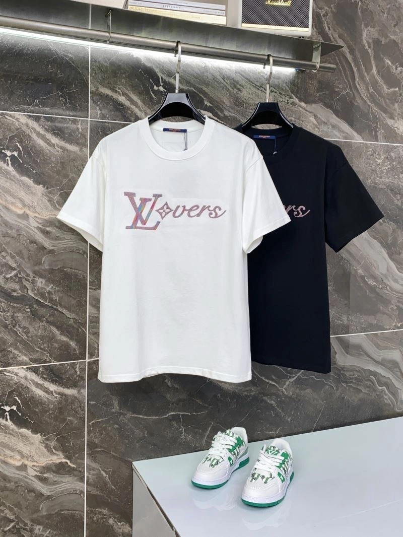 Breathable Louis Vuitton T-Shirts 136150
