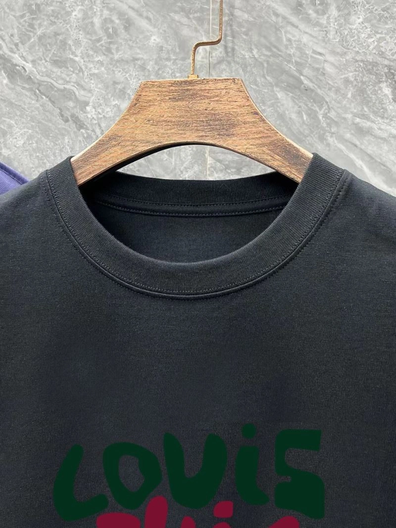 Louis Vuitton T-Shirts WrinkleFree 136148