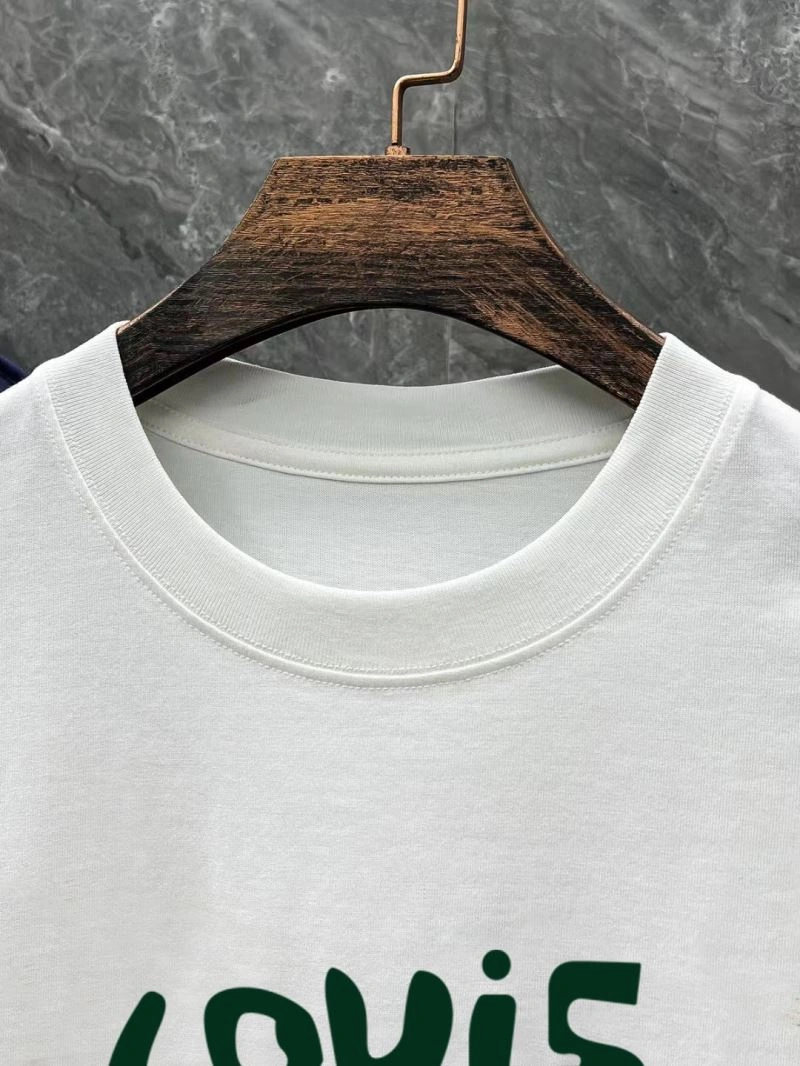 Louis Vuitton T-Shirts WrinkleFree 136148