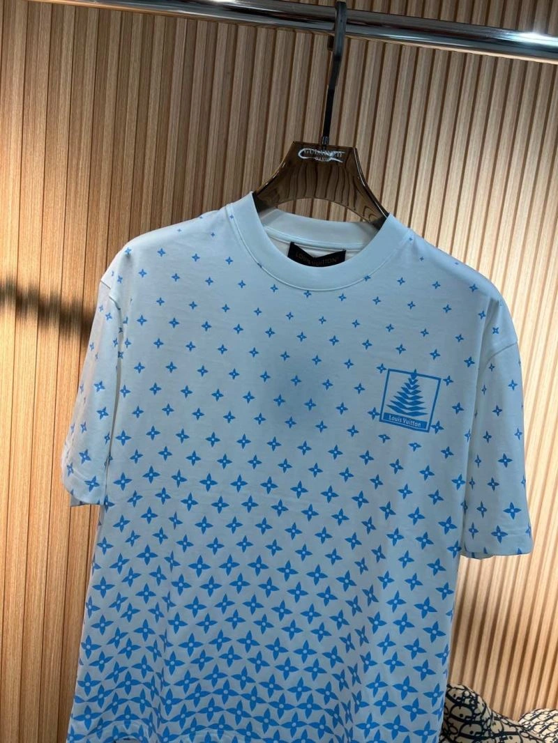 Attractive Louis Vuitton T-Shirts 136133