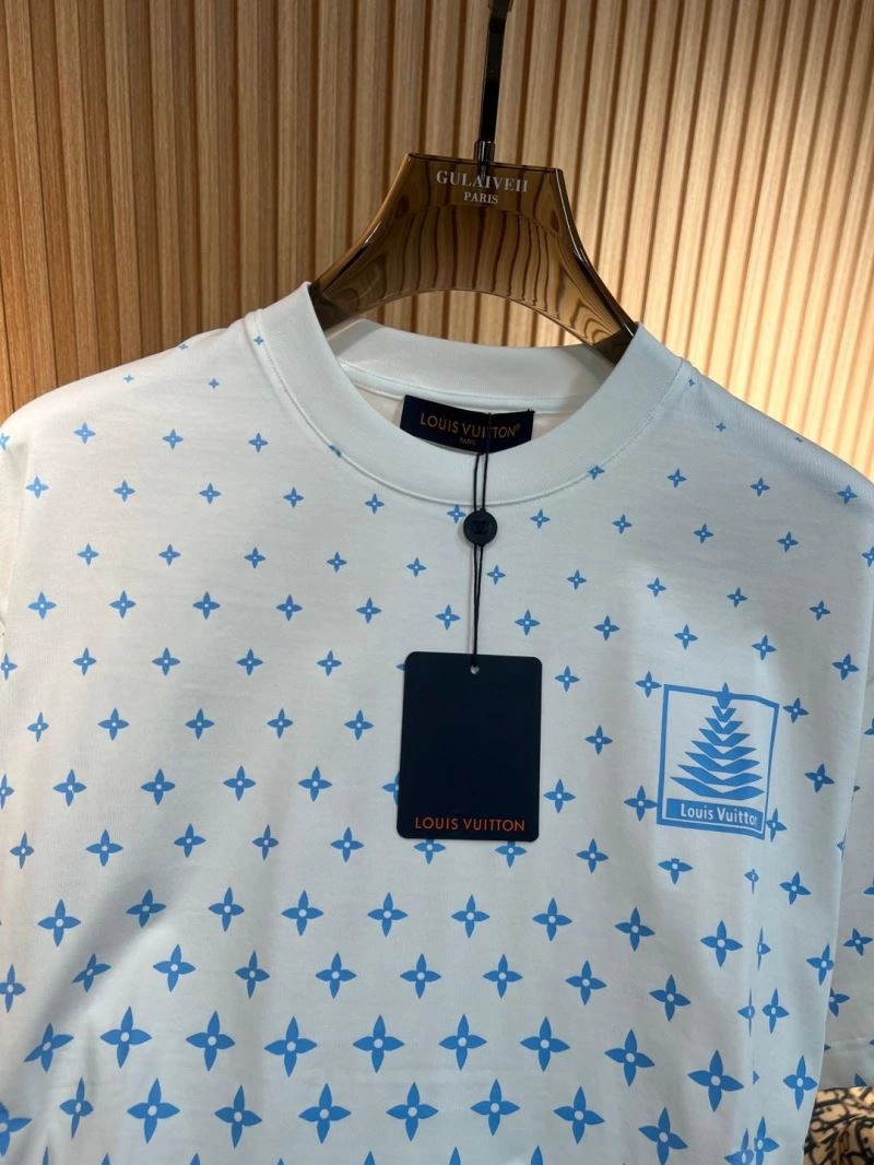 Attractive Louis Vuitton T-Shirts 136133