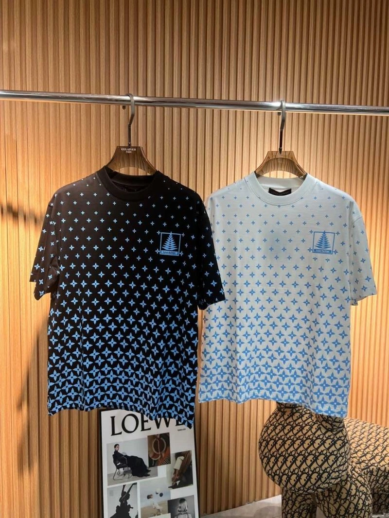 Louis Vuitton T-Shirts Cozy 136144