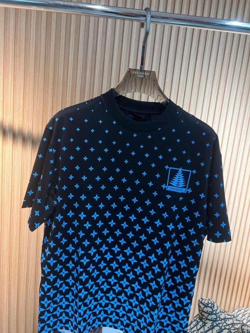Louis Vuitton T-Shirts Cozy 136144