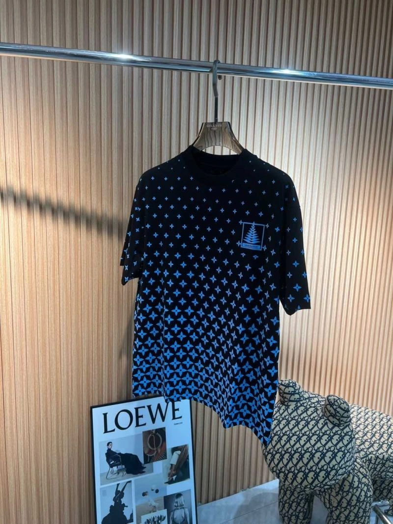 Louis Vuitton T-Shirts Cozy 136144