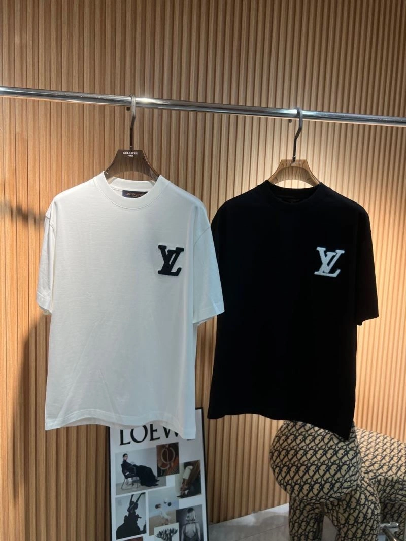 Breathable Louis Vuitton T-Shirts 136129