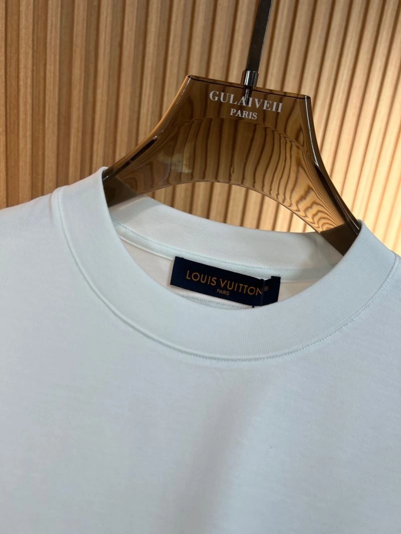 Breathable Louis Vuitton T-Shirts 136129