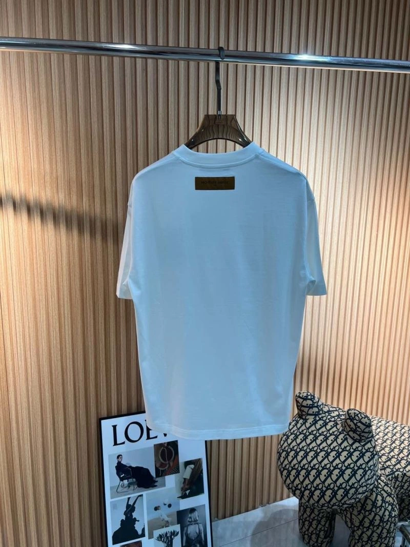 Breathable Louis Vuitton T-Shirts 136129