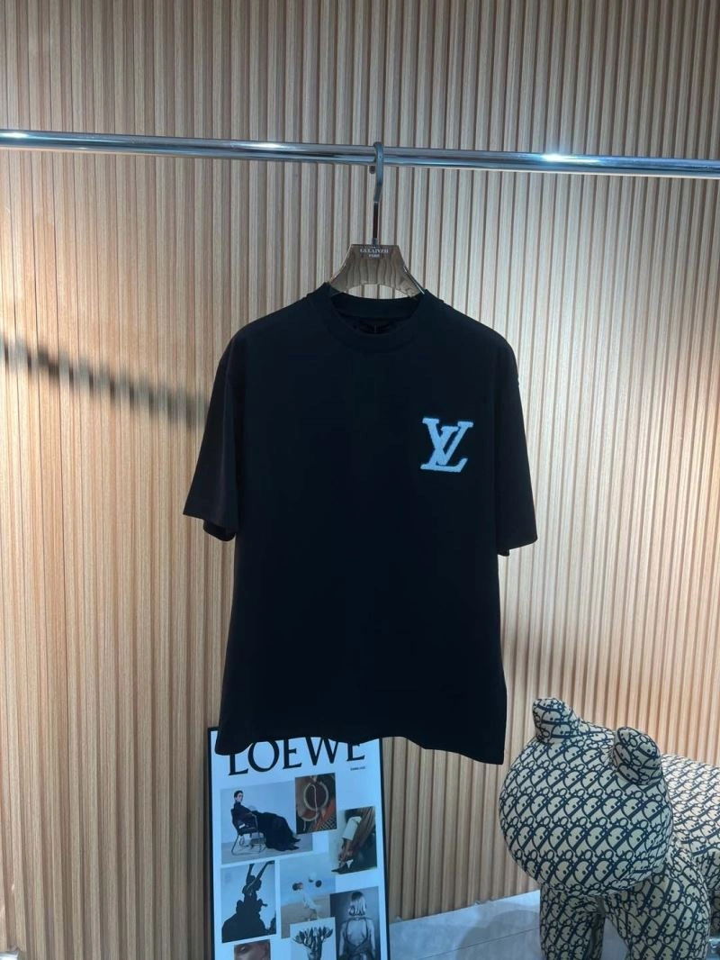 Louis Vuitton T-Shirts Modern 136126
