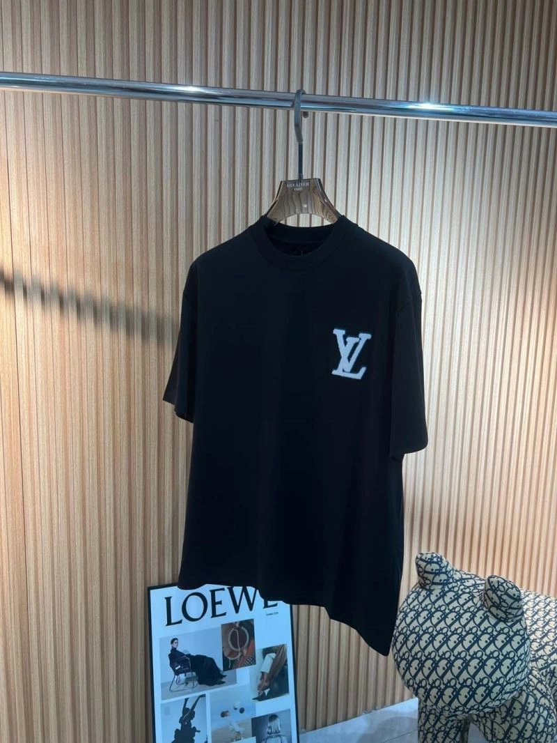 Louis Vuitton T-Shirts Modern 136126