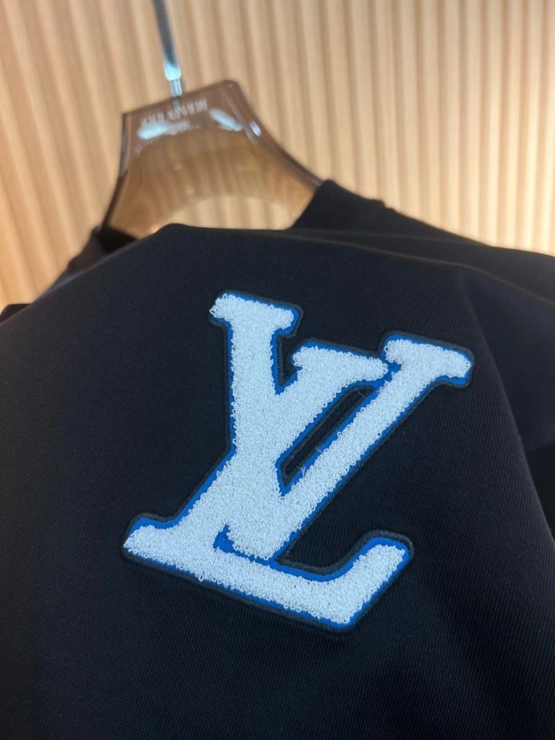 Louis Vuitton T-Shirts Modern 136126