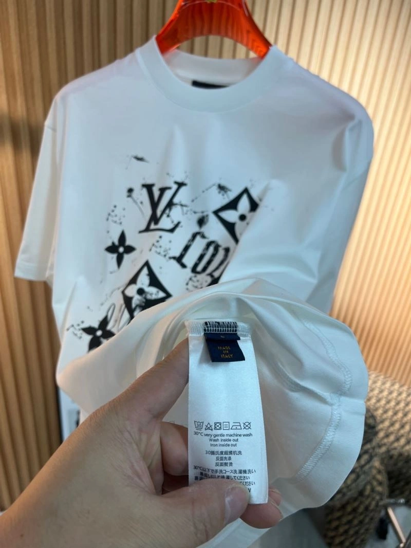 FastDry Louis Vuitton T-Shirts 136125