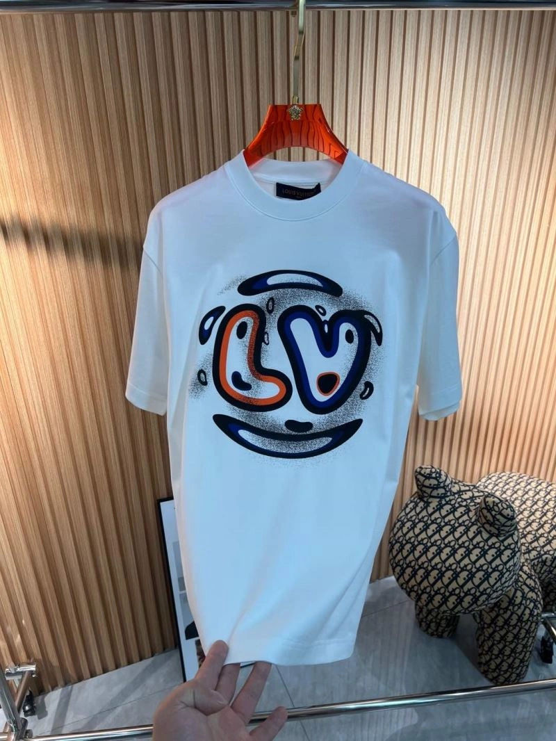 Louis Vuitton T-Shirts Effortless 136131