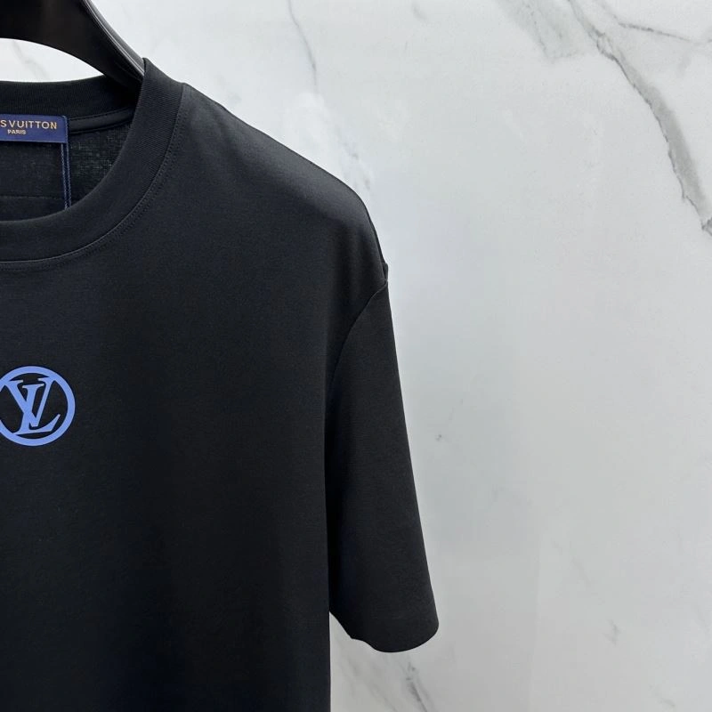 Louis Vuitton T-Shirts WaterResistant 136124