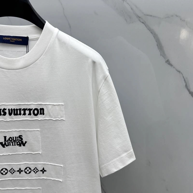 Louis Vuitton T-Shirts Durable 136128