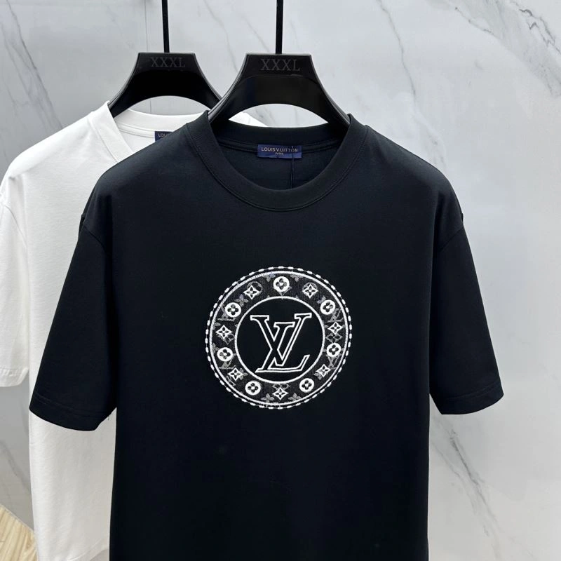 Louis Vuitton T-Shirts WeatherProof 136122