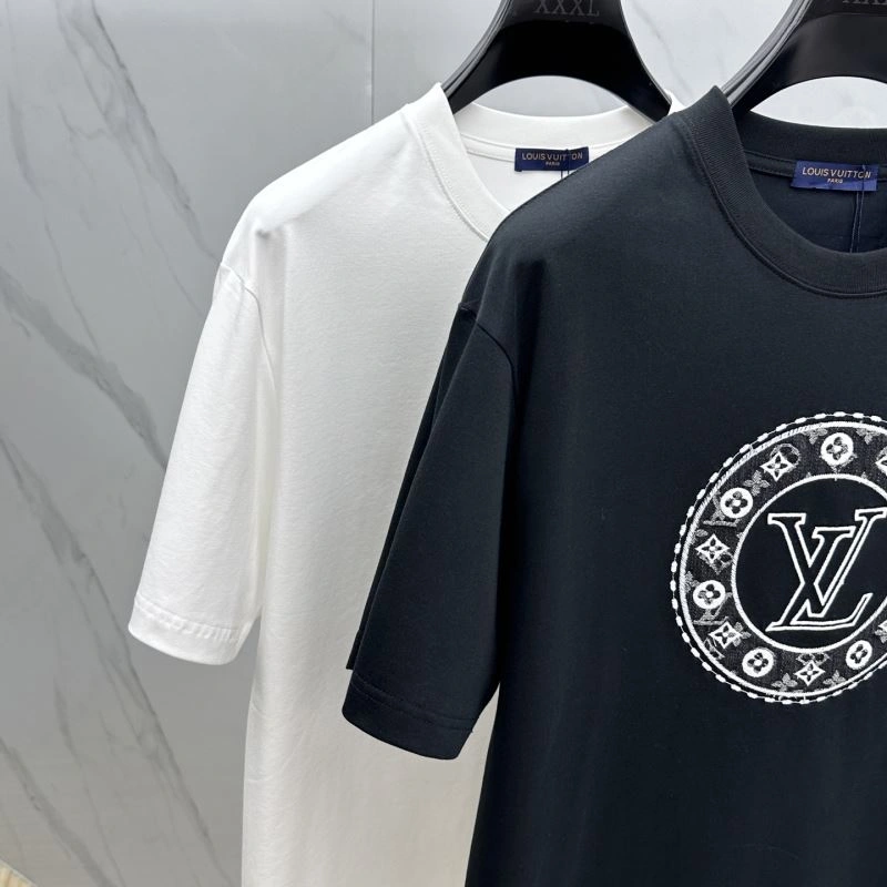 Louis Vuitton T-Shirts WeatherProof 136122