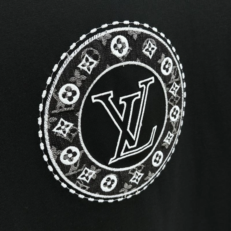 Louis Vuitton T-Shirts WeatherProof 136122
