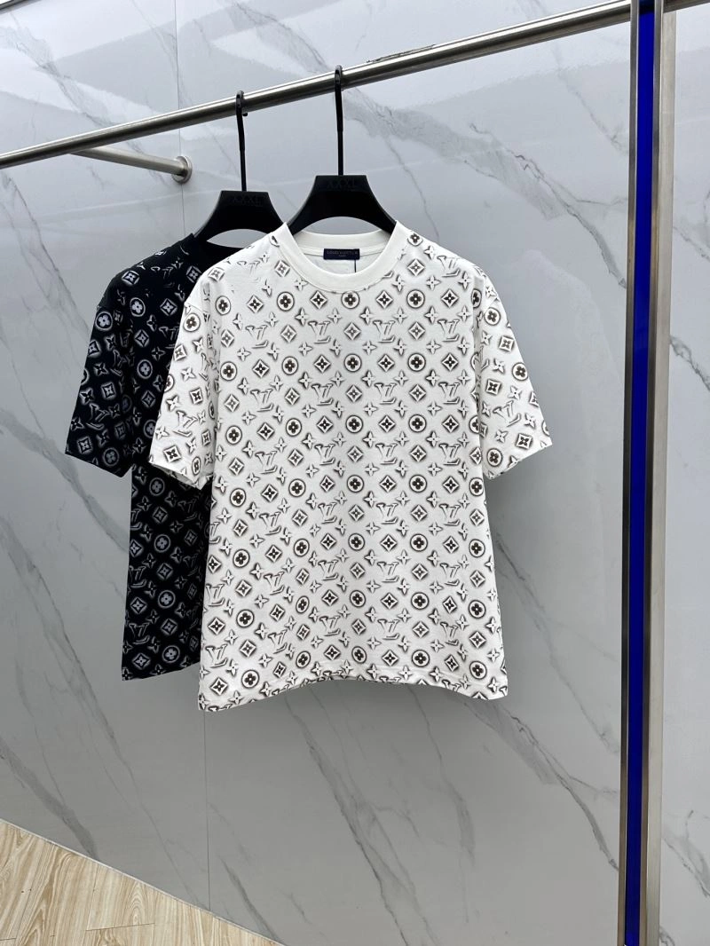 Louis Vuitton T-Shirts Flexible 136121